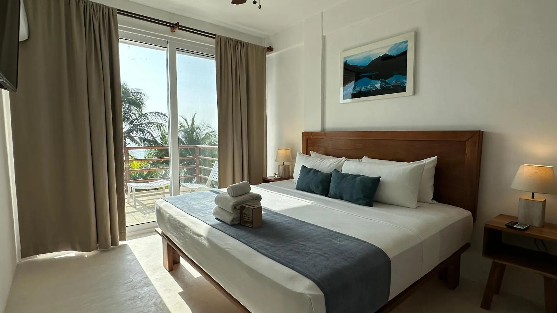 Noah Beach Hotel & Suites Mahahual Mexico