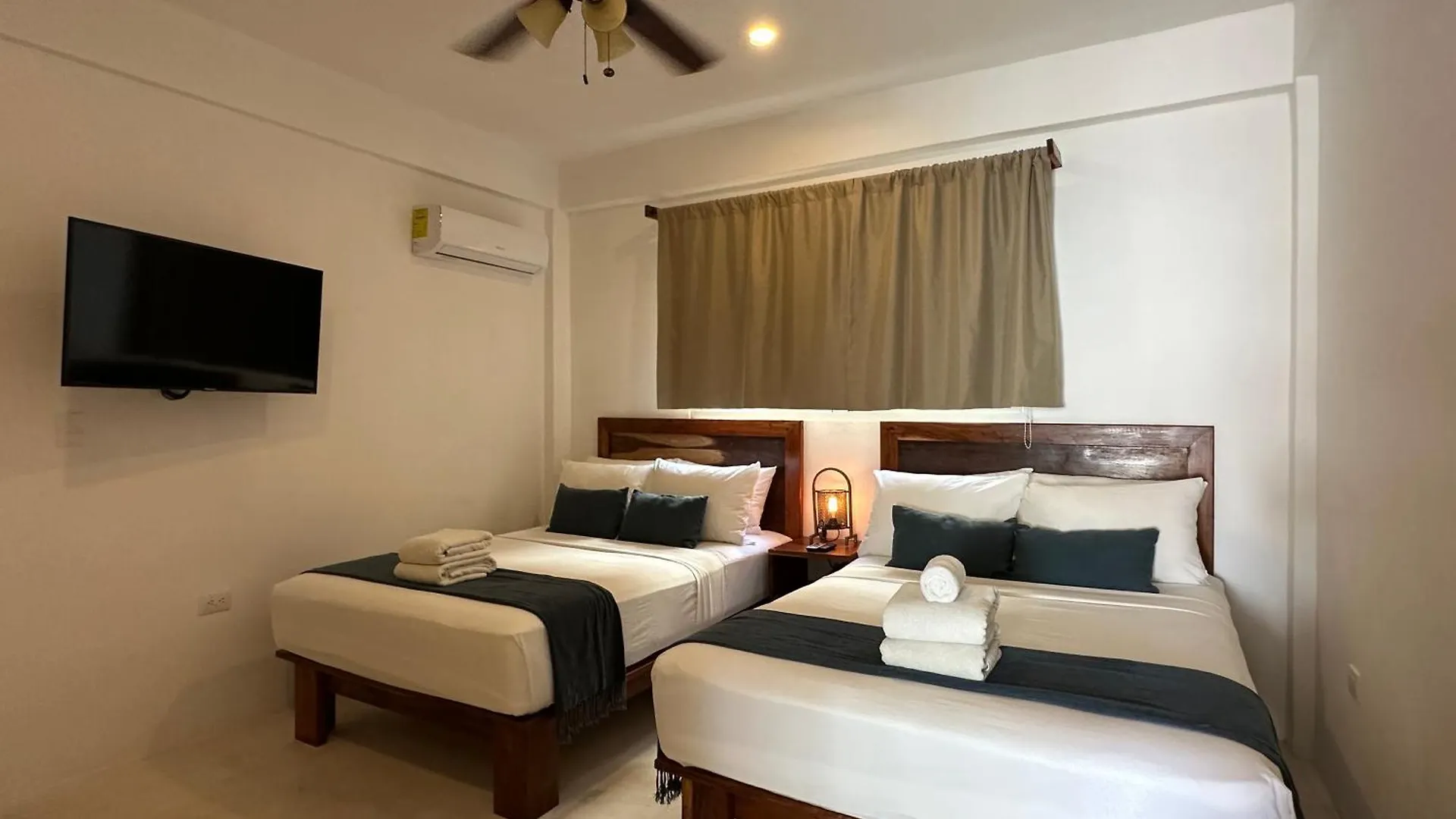 ***  Noah Beach Hotel & Suites Mahahual Mexico