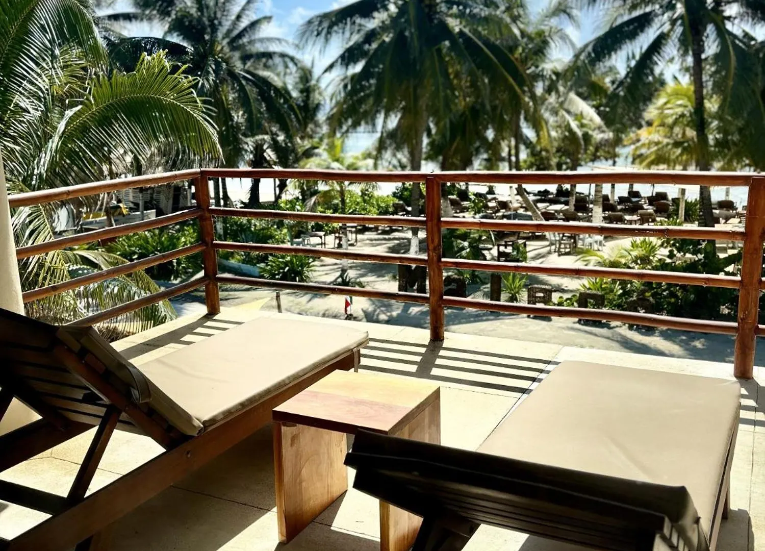 Noah Beach Hotel & Suites Mahahual Mexico