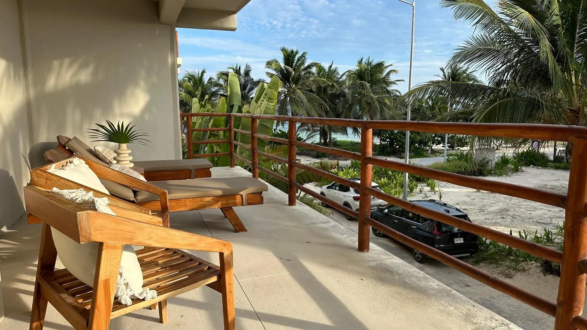 ***  Noah Beach Hotel & Suites Mahahual Mexico